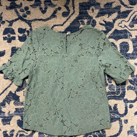 Monteau Lace Top - Picture 7 of 11